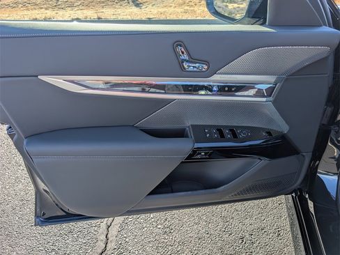 New 2026 BMW 740i xDrive image 13