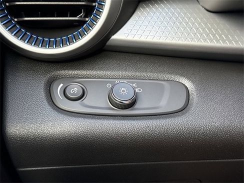 New 2026 Chevrolet Trax LS w/ LS Convenience Package image 16