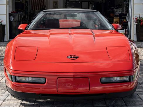 Used 1992 Chevrolet Corvette Coupe RWD image 13