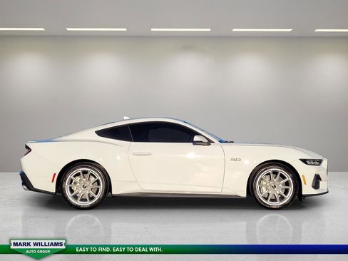 Used 2024 Ford Mustang GT Premium image 2