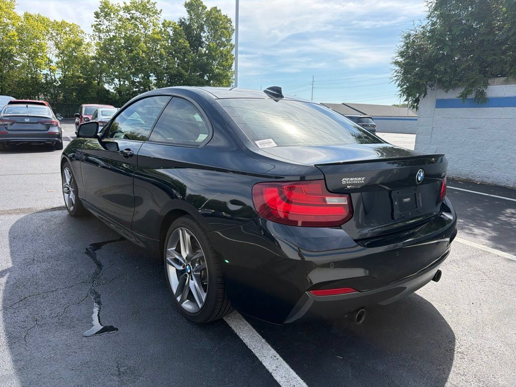 Used 2016 BMW M235i xDrive Coupe AWD/4WD image 3