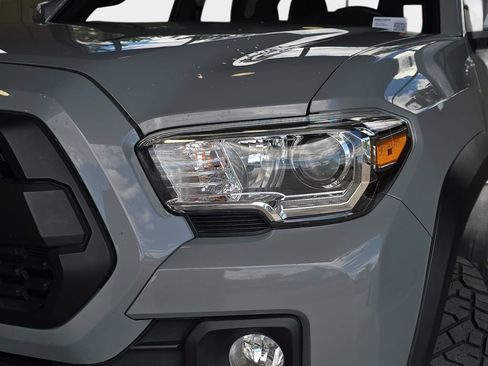 Used 2021 Toyota Tacoma TRD Off-Road AWD/4WD image 27