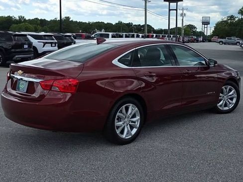Certified 2017 Chevrolet Impala LT w/ Convenience Package FWD image 8