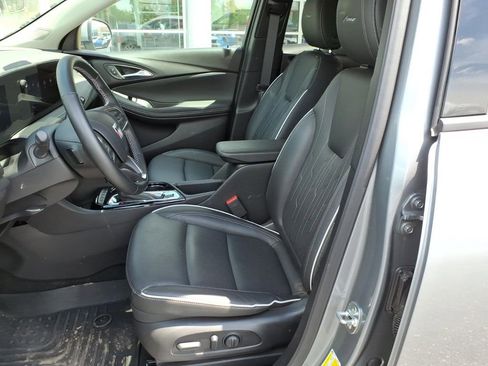 Used 2025 Buick Encore GX Avenir w/ Avenir Technology Package AWD/4WD image 15