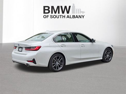 Certified 2022 BMW 330i xDrive Sedan w/ Premium Package 2 image 4