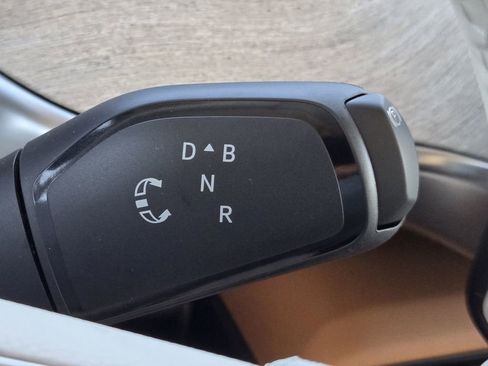 New 2025 Volkswagen ID. Buzz Pro S Plus image 16