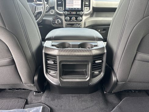New 2026 RAM 1500 Express AWD/4WD image 30