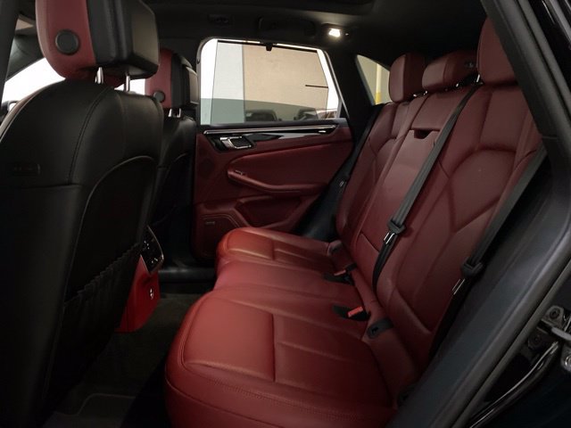 Used 2024 Porsche Macan S AWD/4WD image 21