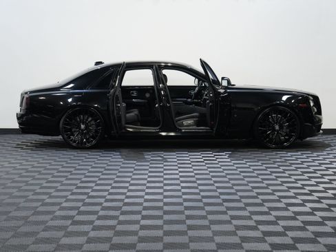 Used 2020 Rolls-Royce Ghost RWD image 39