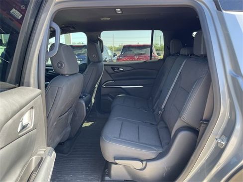 Used 2024 Chevrolet Traverse LS image 16