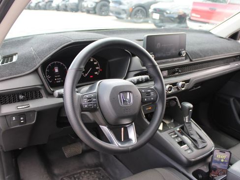 Used 2024 Honda CR-V LX image 28