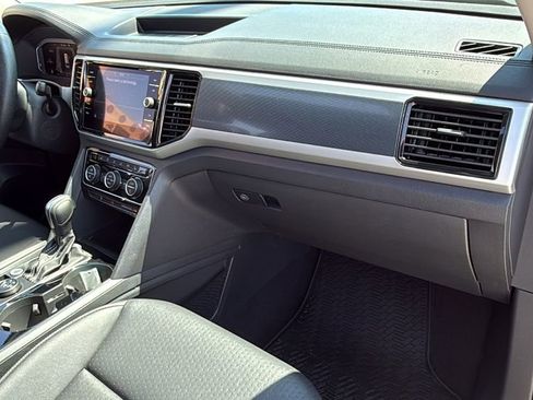 Used 2022 Volkswagen Atlas SEL R-Line AWD/4WD image 44