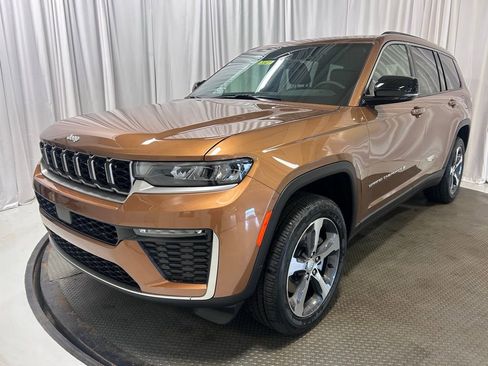 New 2026 Jeep Grand Cherokee L Limited AWD/4WD image 28