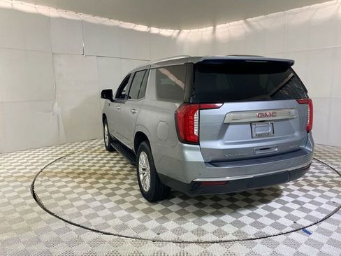 Used 2023 GMC Yukon SLT w/ SLT Luxury Package AWD/4WD image 19