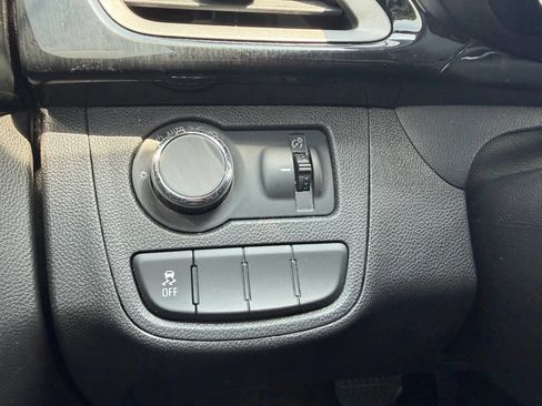 Used 2021 Chevrolet Spark LT FWD image 17