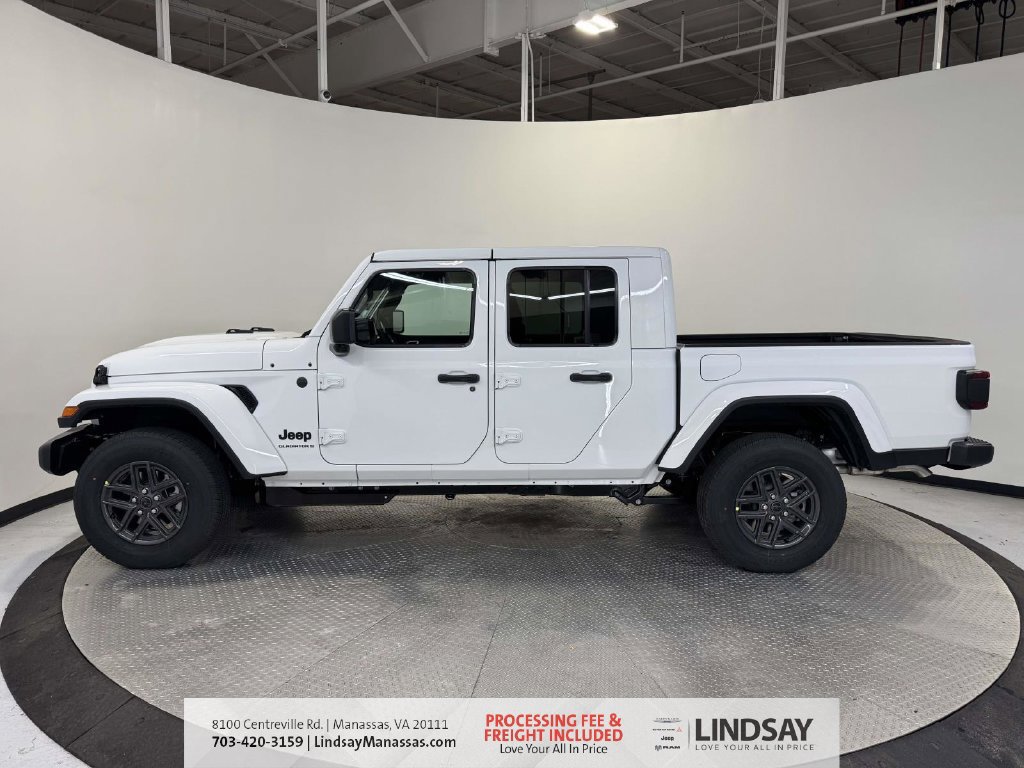 New 2026 Jeep Gladiator Sport AWD/4WD image 5