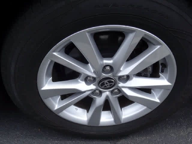 Used 2025 Toyota Camry LE FWD image 16