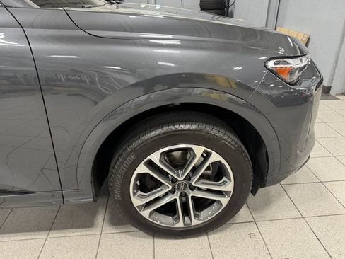Used 2025 Audi Q5 Premium w/ Convenience Package AWD/4WD image 9
