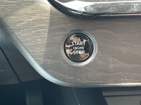 New 2025 Nissan Murano SL image 32