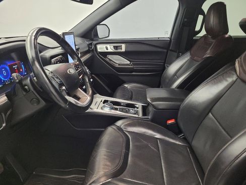 Used 2020 Ford Explorer Platinum w/ Premium Technology Package image 17