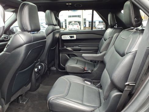 Used 2020 Ford Explorer ST w/ ST Street Pack image 29