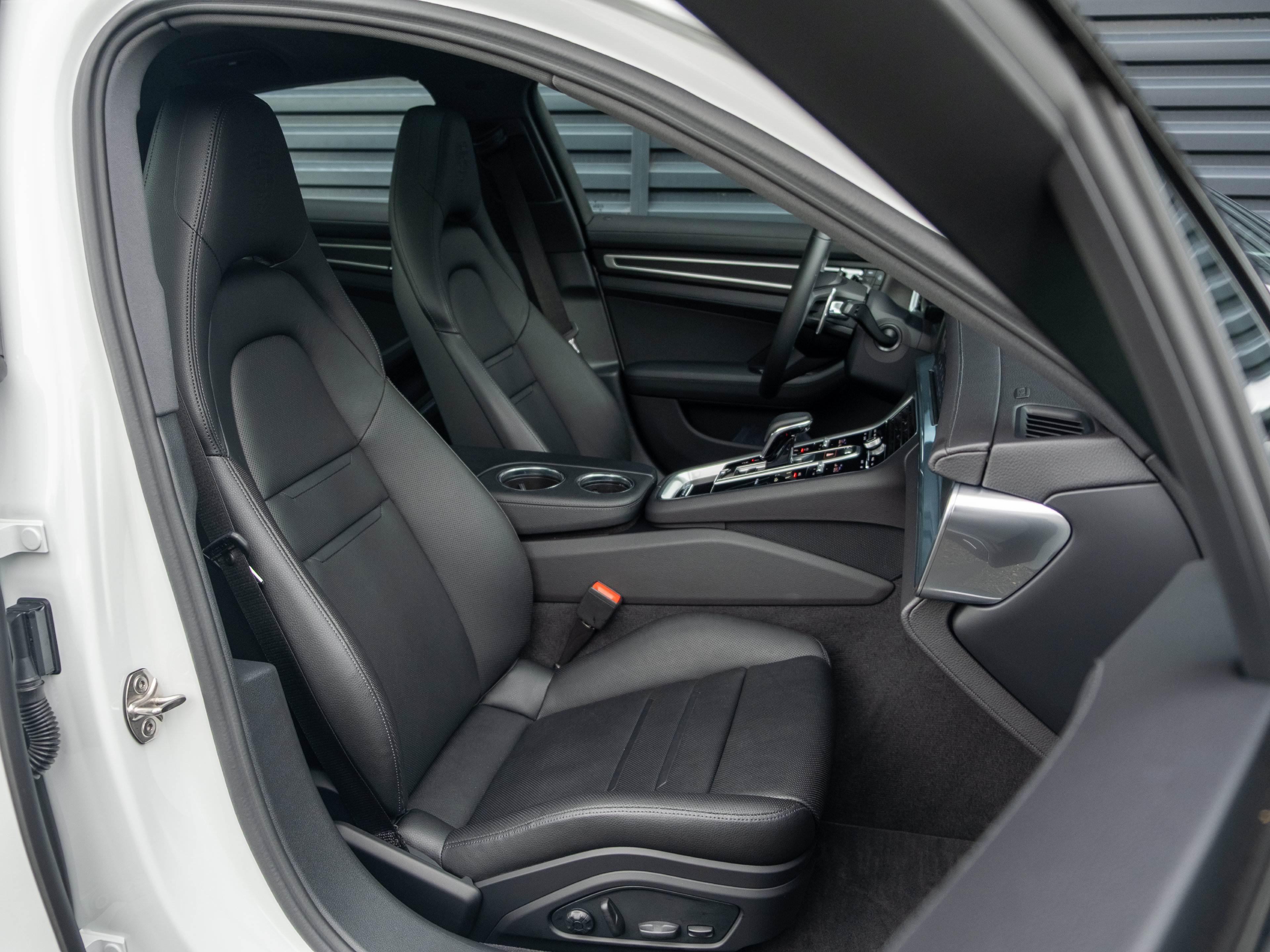 Certified 2023 Porsche Panamera 4 Platinum Edition AWD/4WD image 49