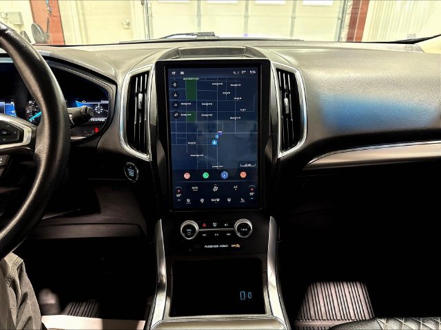 Used 2023 Ford Edge Titanium w/ Equipment Group 301A AWD/4WD image 19
