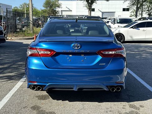 Used 2020 Toyota Camry XSE FWD image 7