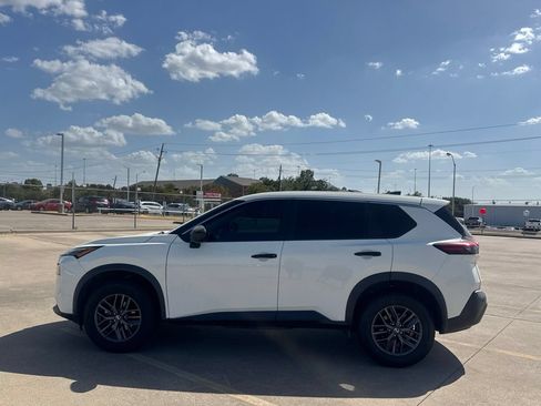 Certified 2023 Nissan Rogue S FWD image 15