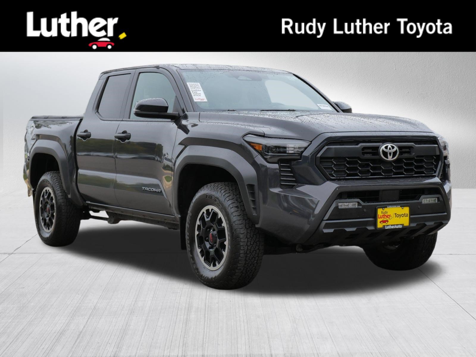 Used 2024 Toyota Tacoma TRD Off-Road w/ TRD Off Road Upgrade Package AWD/4WD image 1
