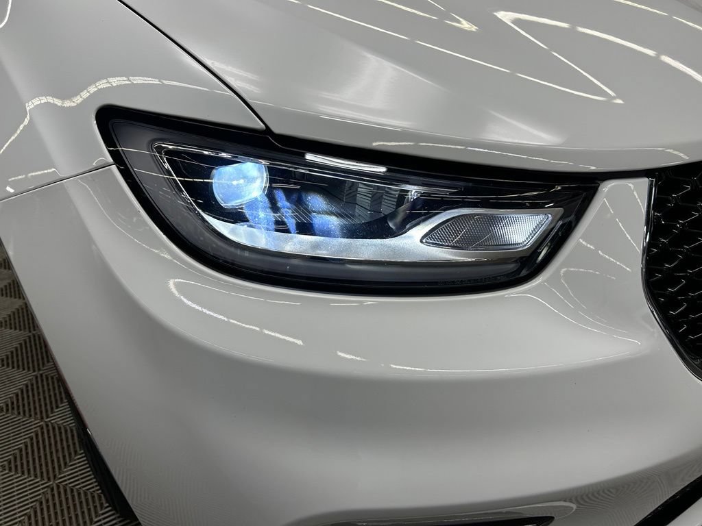 Used 2026 Chrysler Pacifica Limited FWD image 3