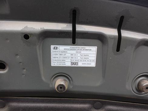 Certified 2023 Hyundai Tucson Limited AWD/4WD image 36