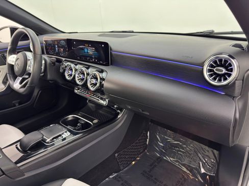 Used 2019 Mercedes-Benz A 220 w/ AMG Line image 14