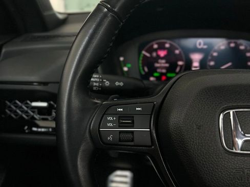 Used 2024 Honda Accord Sport image 17