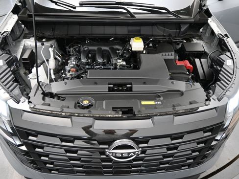 New 2026 Nissan Pathfinder Platinum FWD image 23