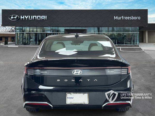 Used 2025 Hyundai Sonata SEL FWD image 6