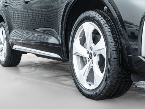 Certified 2025 Audi Q5 2.0T Premium Plus w/ Premium Plus Package image 35