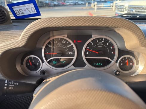 Used 2007 Jeep Wrangler Unlimited Sahara w/ Dual Top Group image 1