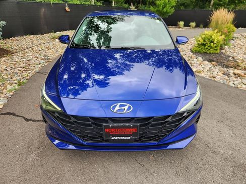 Certified 2023 Hyundai Elantra SEL w/ Convenience Package image 8