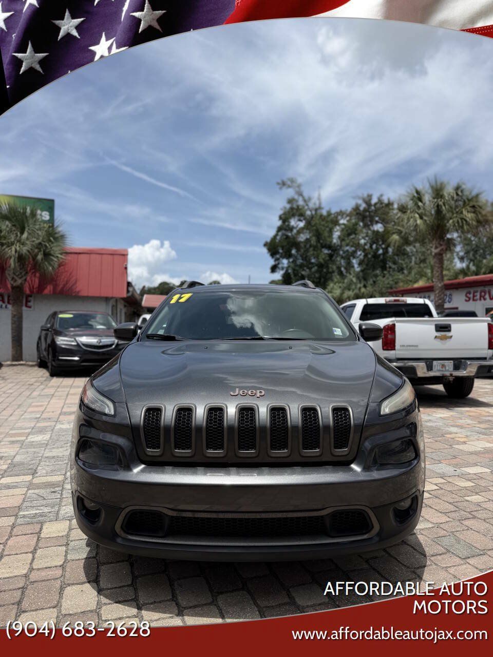 Used 2017 Jeep Cherokee 75th Anniversary FWD image 1