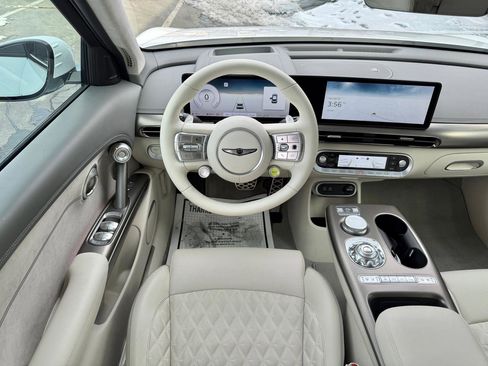 Used 2023 Genesis GV60 Performance image 3