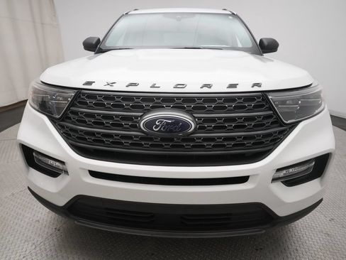 Certified 2021 Ford Explorer XLT w/ Equipment Group 202A AWD/4WD image 22