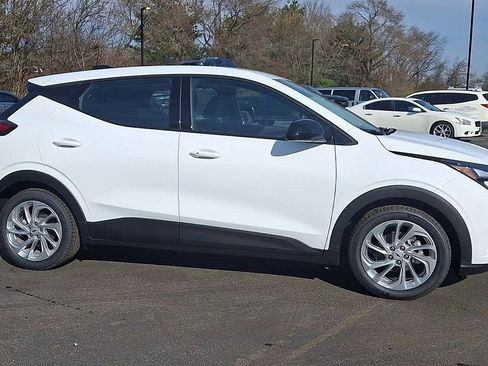 New 2027 Chevrolet Bolt LT w/ Comfort Package image 4