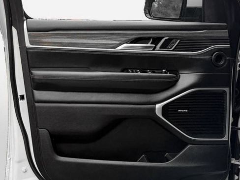 Used 2022 Jeep Wagoneer Series II w/ Premium Group I image 14