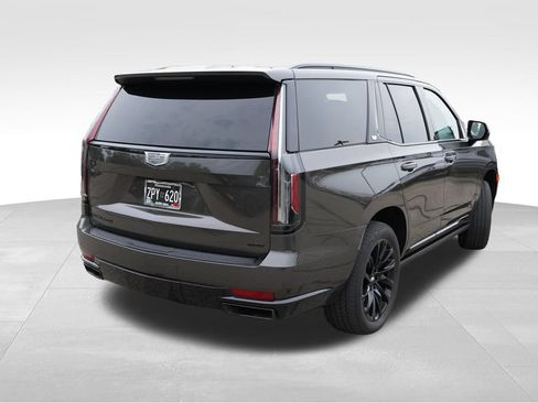 Used 2021 Cadillac Escalade Sport Platinum w/ LPO, ONYX Package AWD/4WD image 3