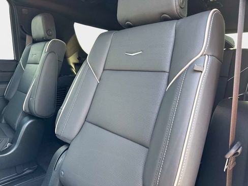 New 2026 Cadillac Escalade ESV Luxury w/ LPO, Floor Liner Package AWD/4WD image 14