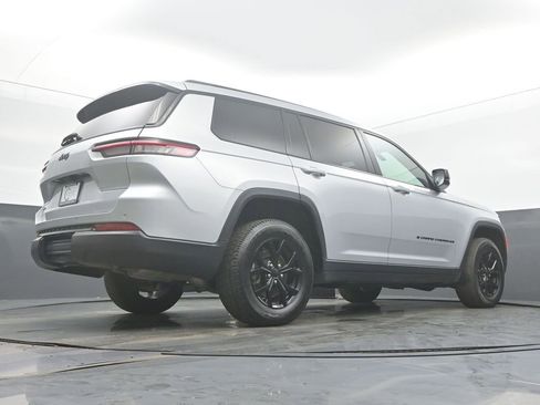 Used 2024 Jeep Grand Cherokee L Laredo image 53