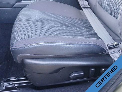 Certified 2025 Subaru Forester Premium AWD/4WD image 20