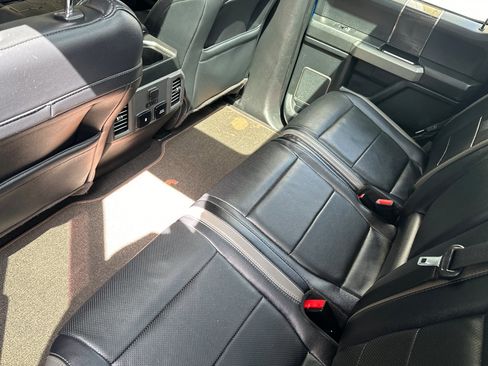 Used 2018 Ford F150 Raptor w/ Equipment Group 802A Luxury image 9