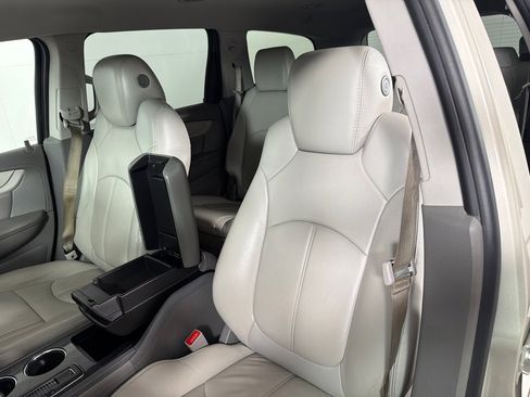 Used 2017 Chevrolet Traverse LT AWD/4WD image 11